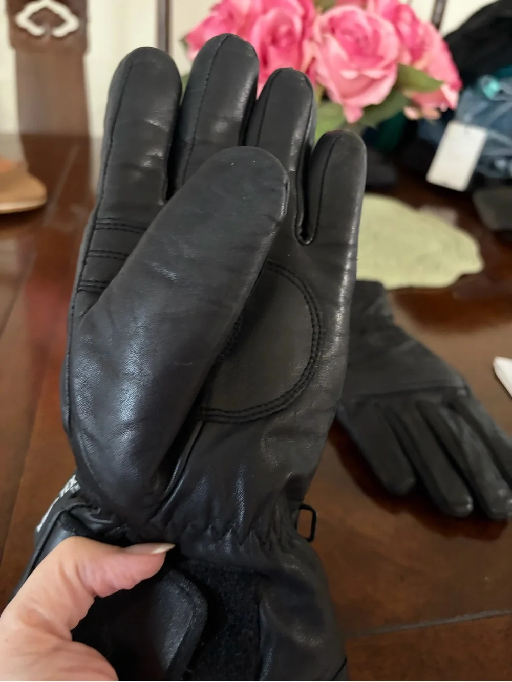 Black Leather Wind-Tex Gloves with velcro wrist!